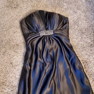 Black strapless formal or bridesmaid dress. Sz 8